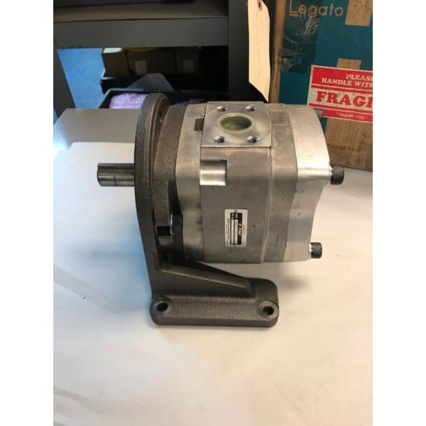 NACHI IPH-4A-25-20  IPH SERIES IP PUMP #1 image