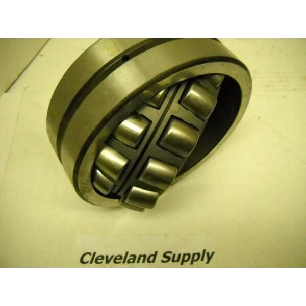 SKF 22314CJ/C3/W33 CYLINDRICAL ROLLER BEARING NEW CONDITION #1 image