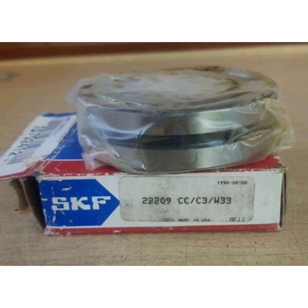 NEW IN BOX SKF 22209-CC/C3W33 SPHERICAL ROLLER BEARING REPLACES CJ,CCJ #1 image