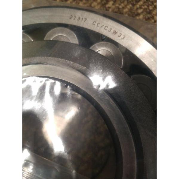 SKF 22317CCC3W33 SPERICAL ROLLER BEARING NEW 22317 22317 CCC3W33 #1 image