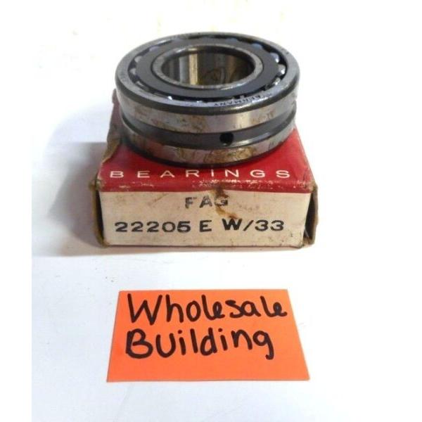 22205-E-W33 NKE r2 min. 1 mm 25x52x18mm  Spherical roller bearings #1 image
