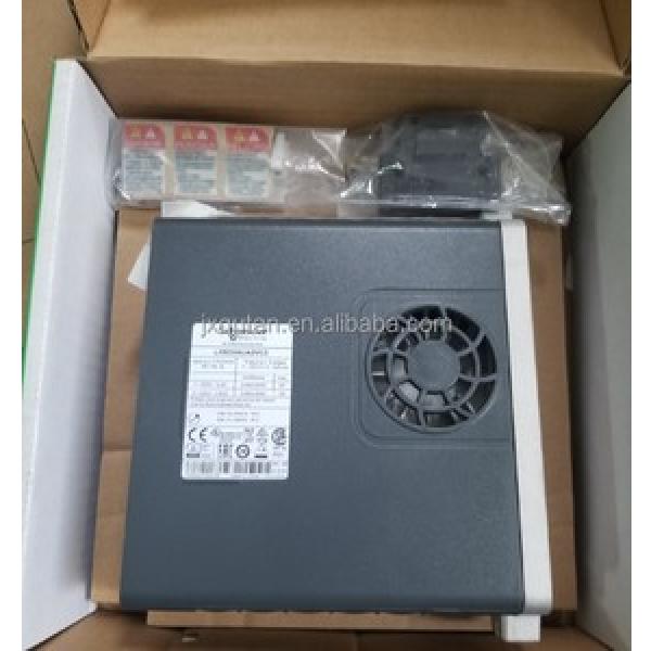 BS2-2222-2CS5/VT143 SKF 110x200x63mm  Category Roller Bearings Spherical roller bearings #1 image